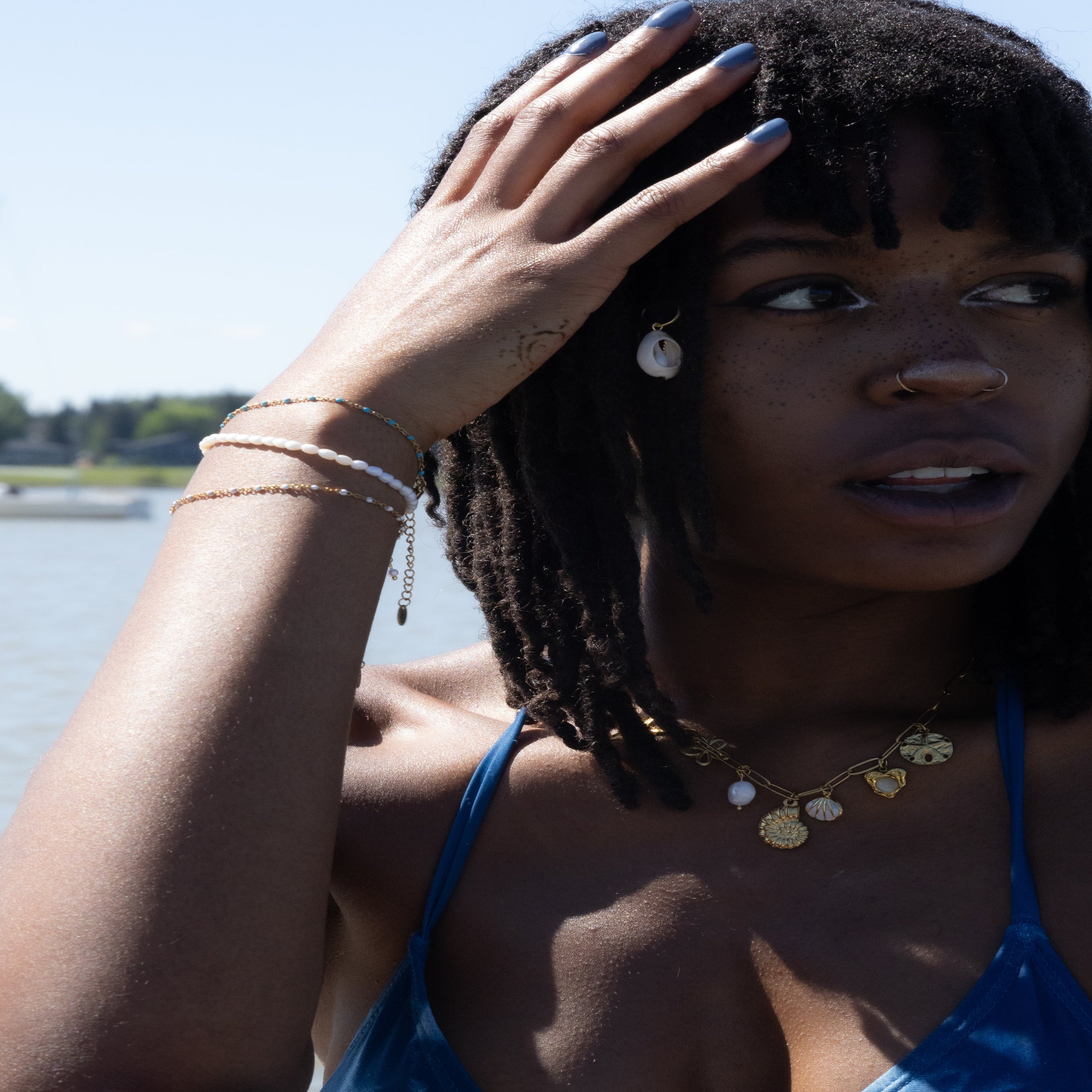 Stainless steel bracelet with colorful beads