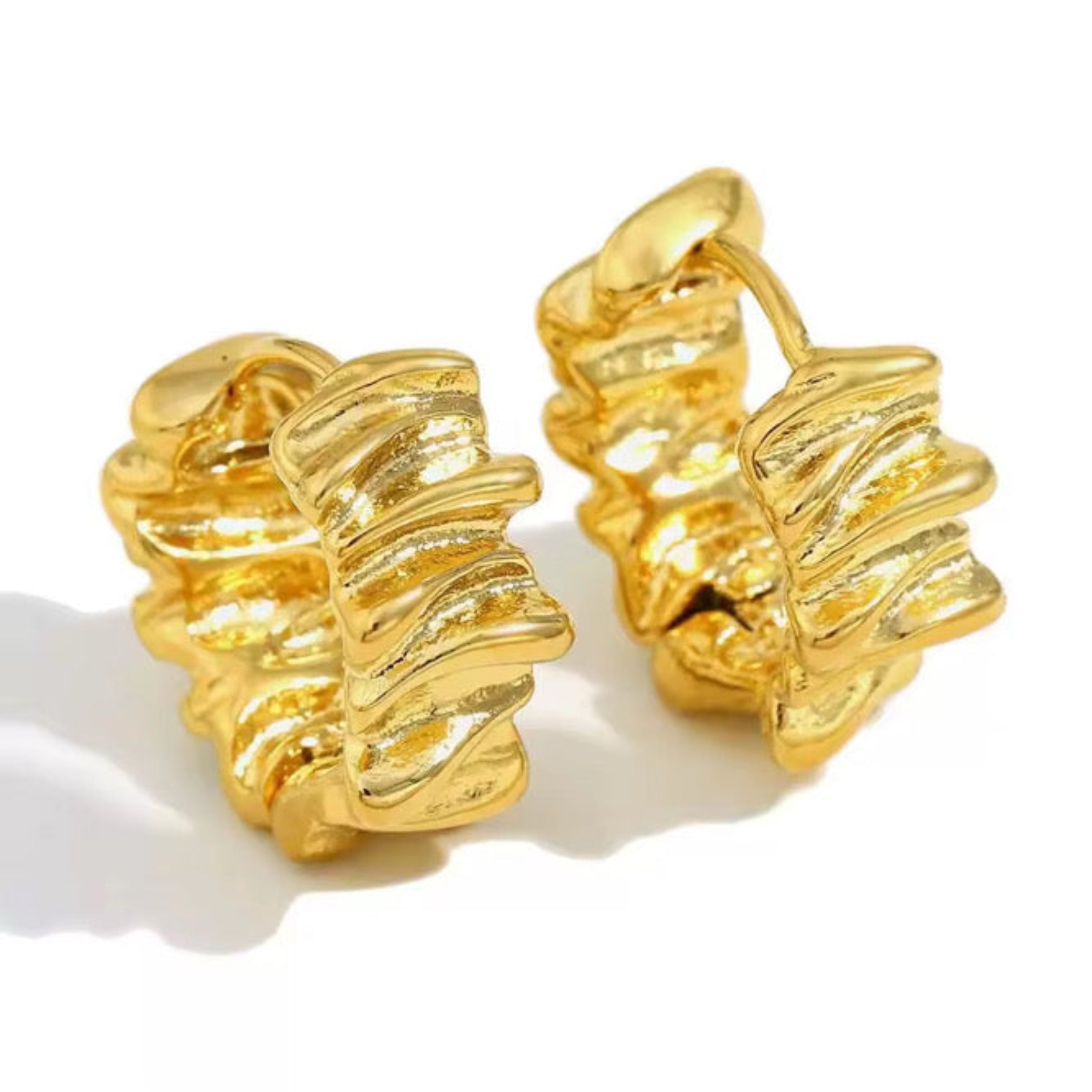 Tarnish-resistant gold plated hoop earrings
