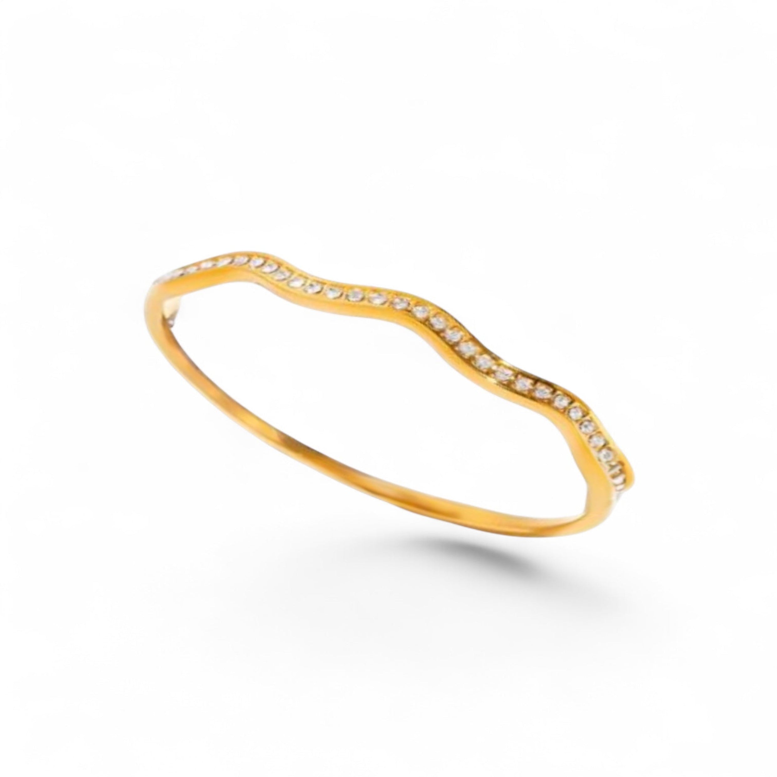Gold stainless steel bracelet with sturdy clasp