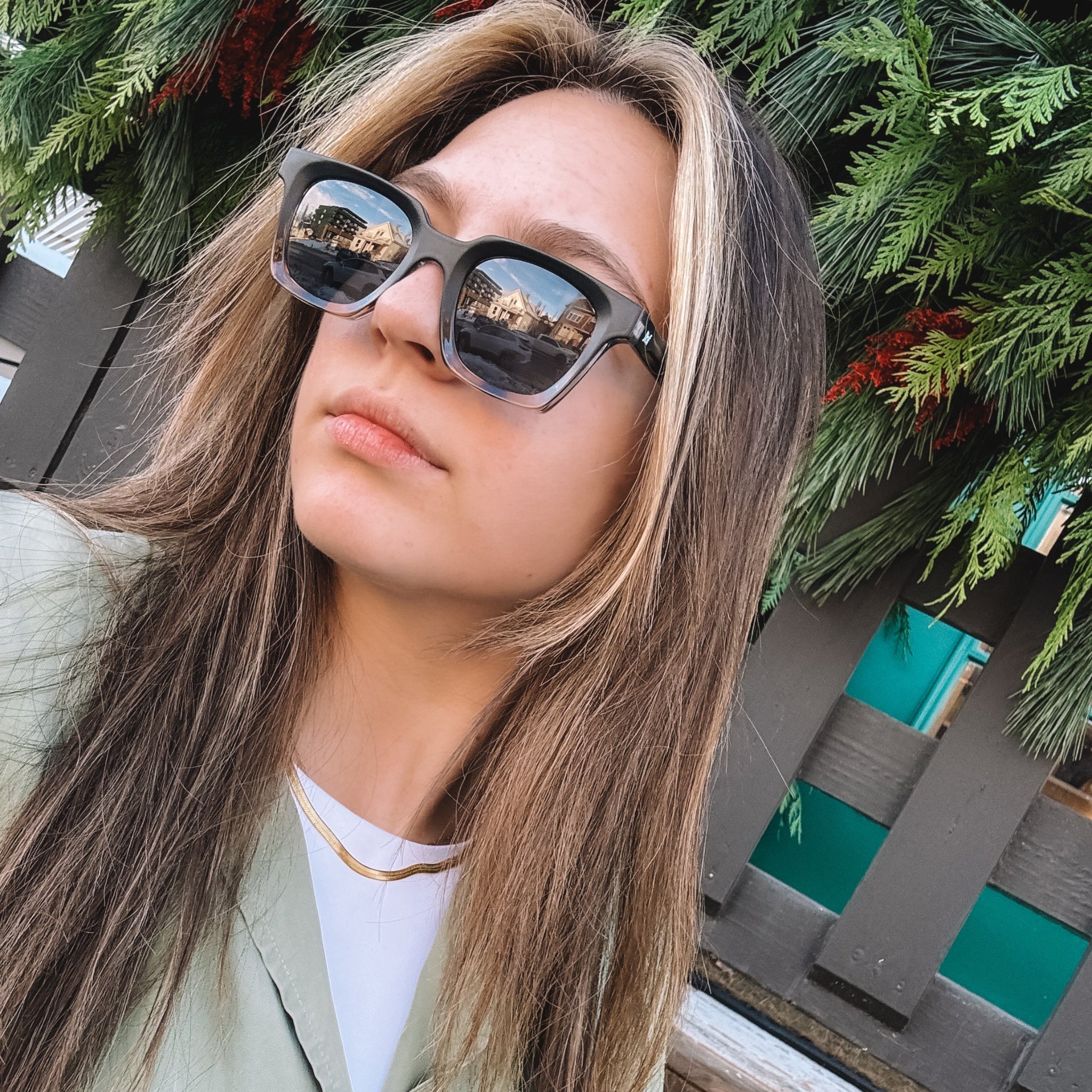 Sunglasses: Sydney Jenny Be Free