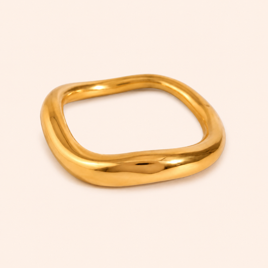 Ring: Wavey Jenny Be Free