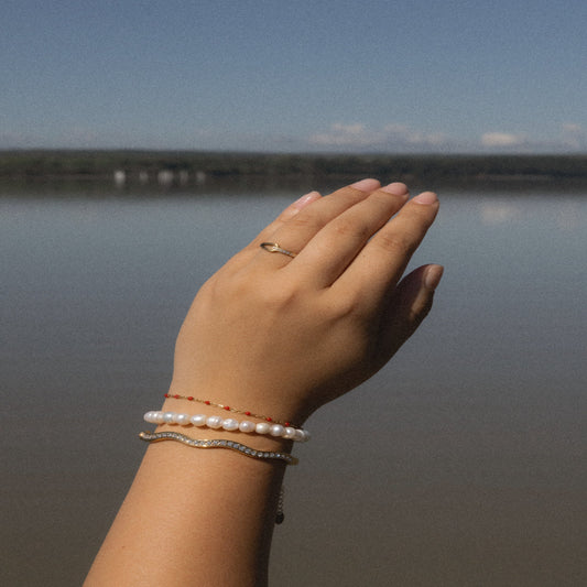 Gold stainless steel bracelet with sturdy clasp