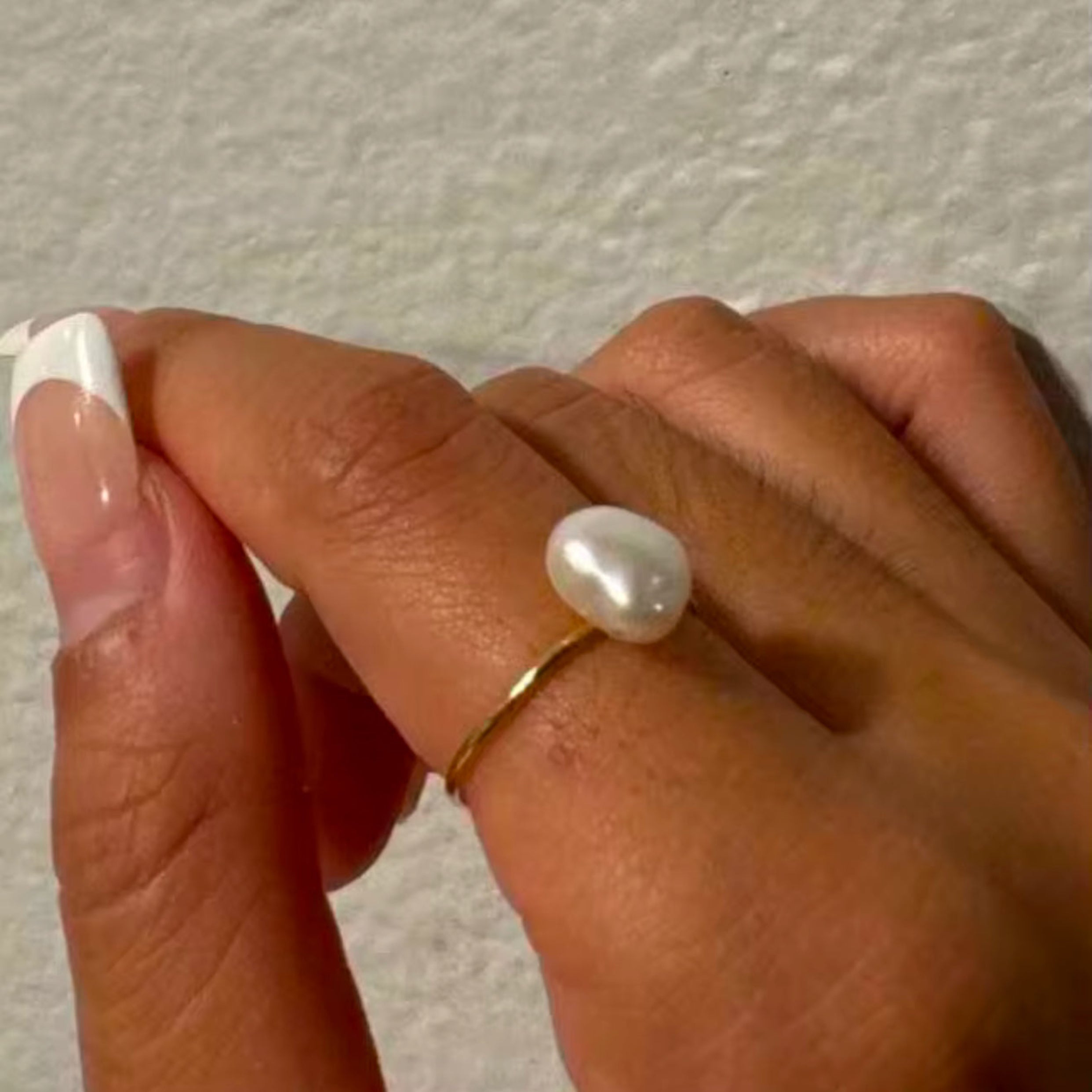 Ring: Marilyn Jenny Be Free