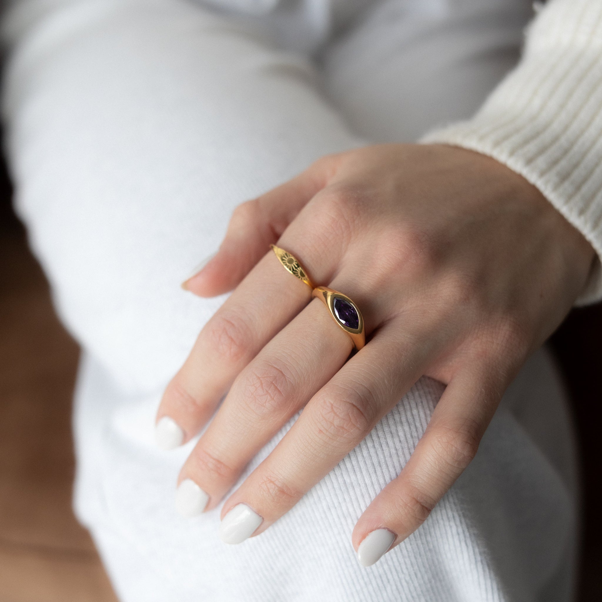 Ring: Autumn Jenny Be Free