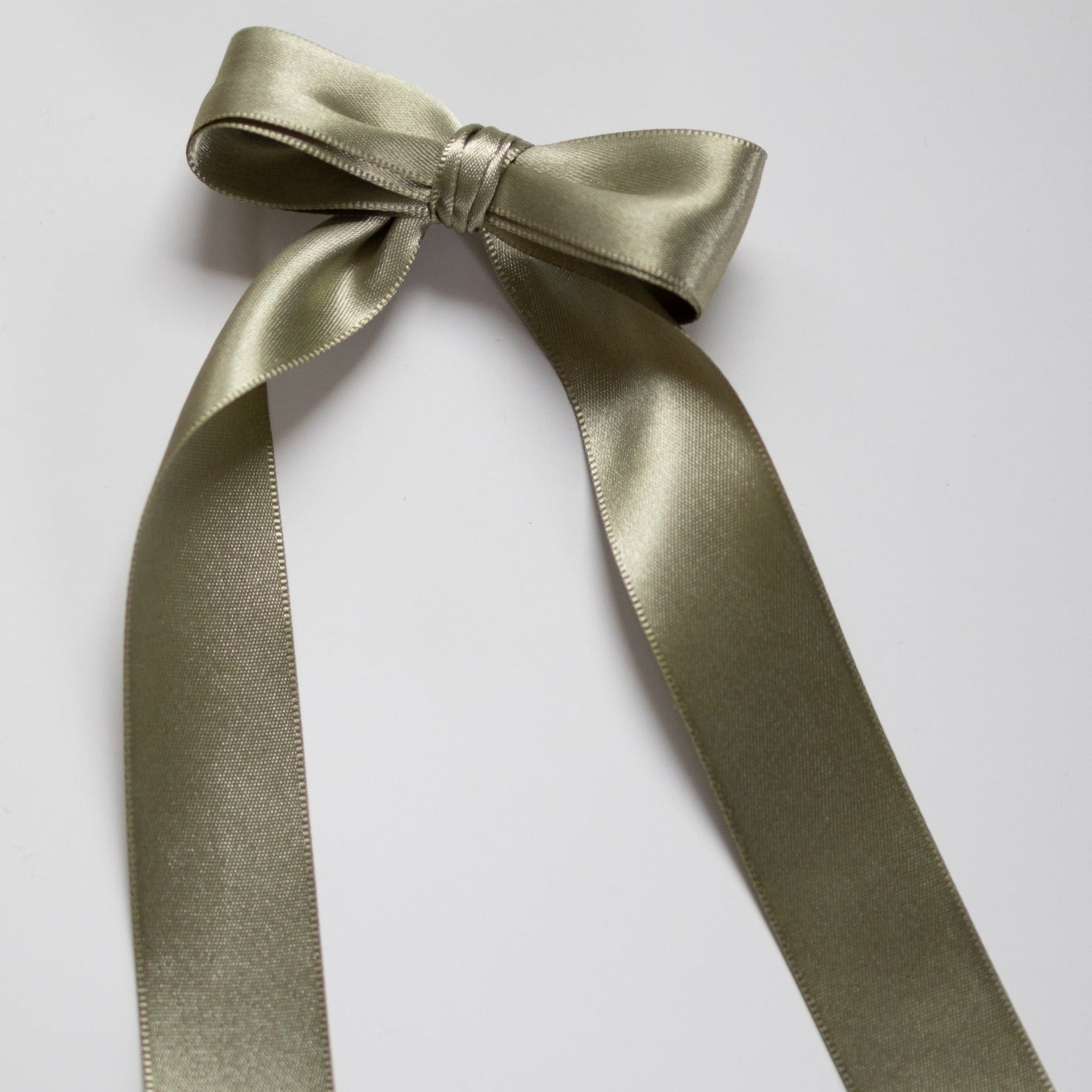 olive medium bow