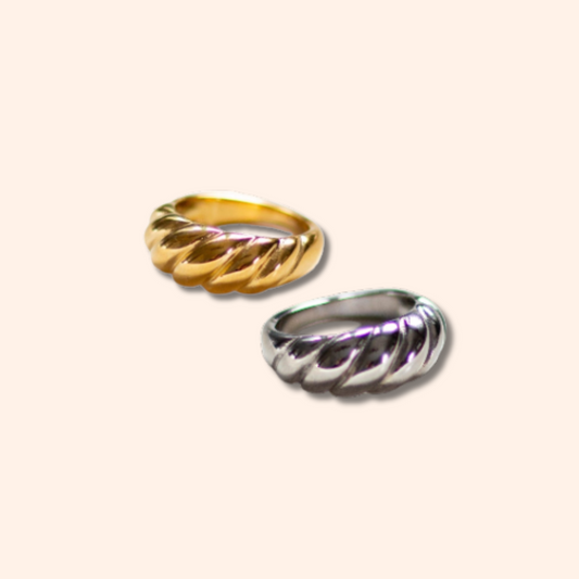 Ring: Dojo Jenny Be Free