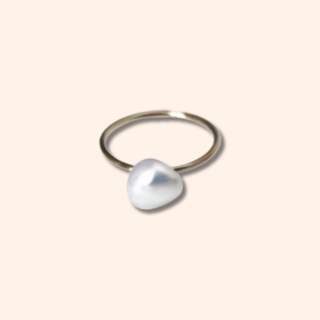 Ring: Marilyn Jenny Be Free