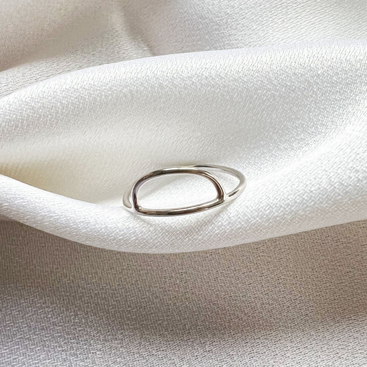 Billie Ring silver dainty