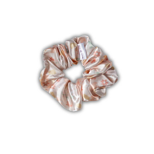 shroomsy daisy scrunchie